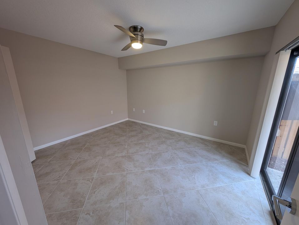 For Rent: $2,950 (3 beds, 2 baths, 1596 Square Feet)