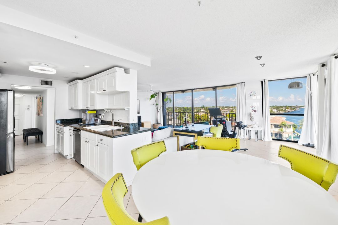 待售: $945,000 (3 贝兹, 2 浴室, 1682 平方英尺)