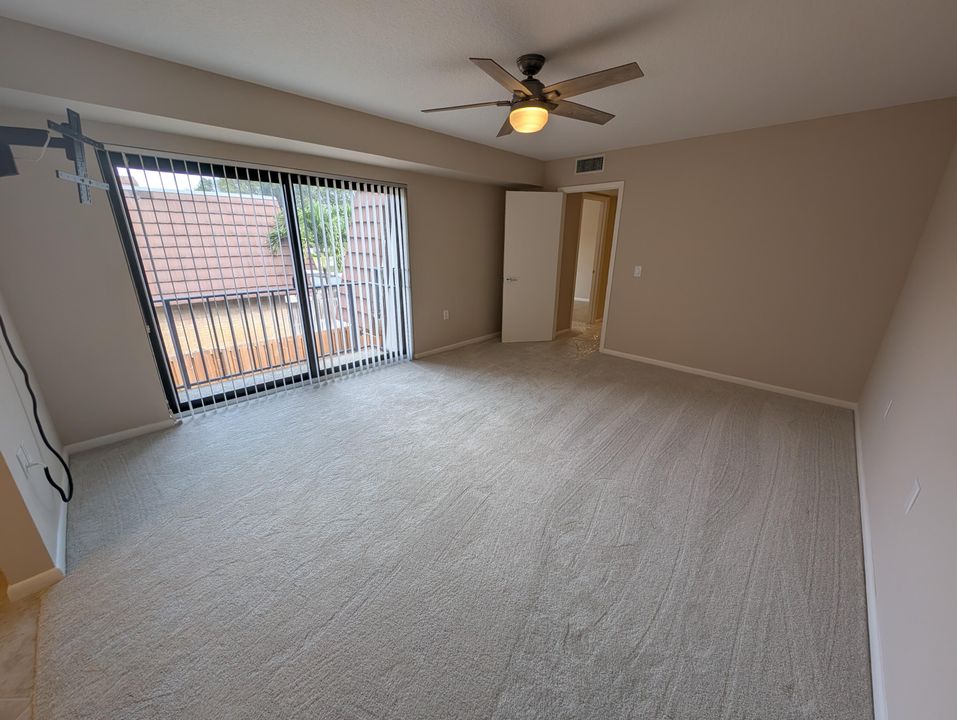 For Rent: $2,950 (3 beds, 2 baths, 1596 Square Feet)