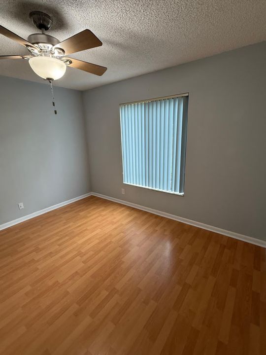 For Rent: $2,300 (2 beds, 2 baths, 960 Square Feet)