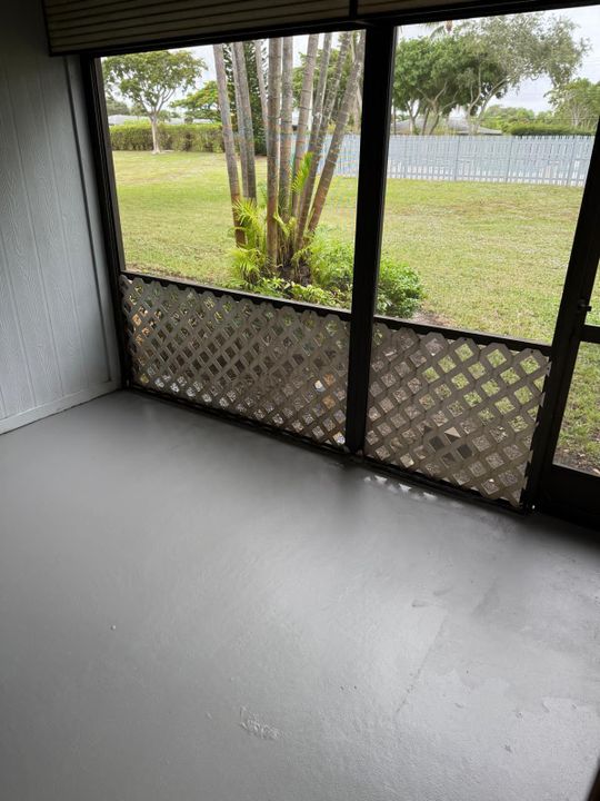 For Rent: $2,300 (2 beds, 2 baths, 960 Square Feet)