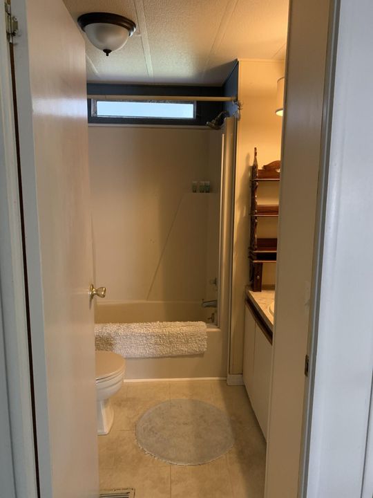 待售: $35,000 (2 贝兹, 2 浴室, 1300 平方英尺)