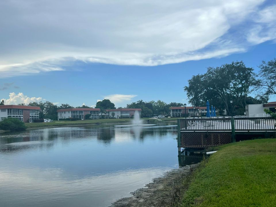 For Sale: $110,000 (2 beds, 2 baths, 1014 Square Feet)