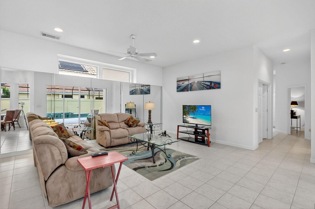 For Sale: $465,000 (4 beds, 3 baths, 2358 Square Feet)