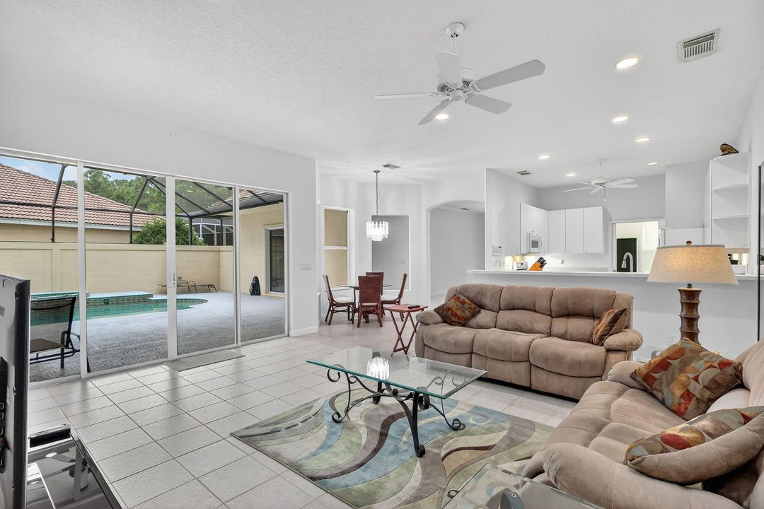 For Sale: $465,000 (4 beds, 3 baths, 2358 Square Feet)