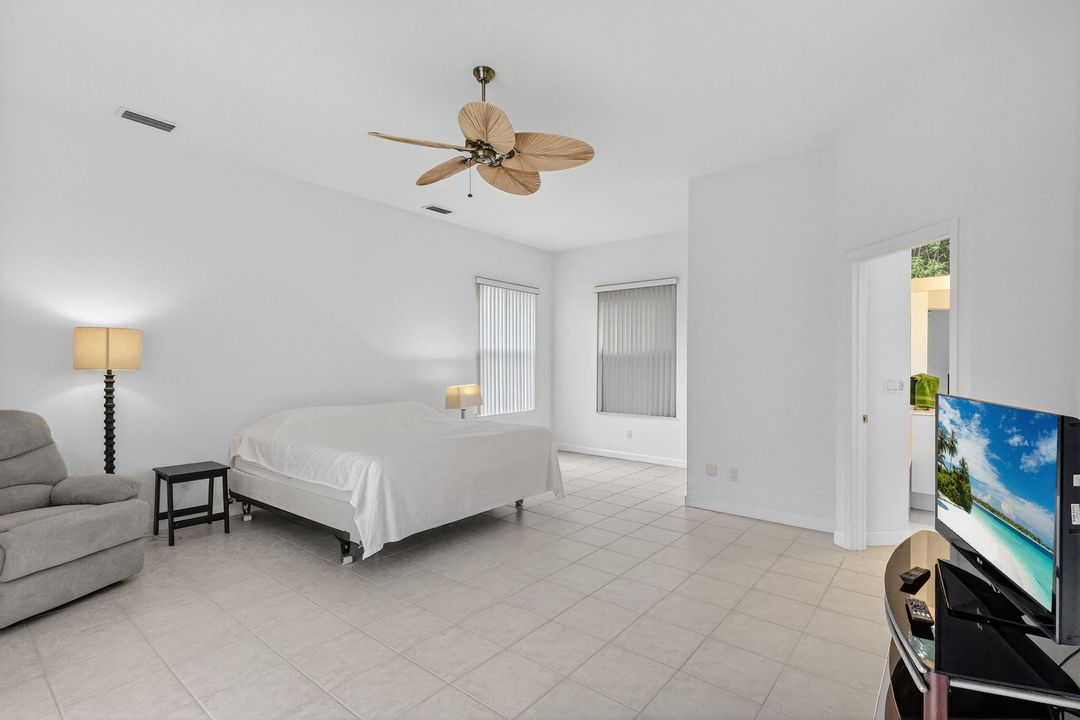 For Sale: $465,000 (4 beds, 3 baths, 2358 Square Feet)