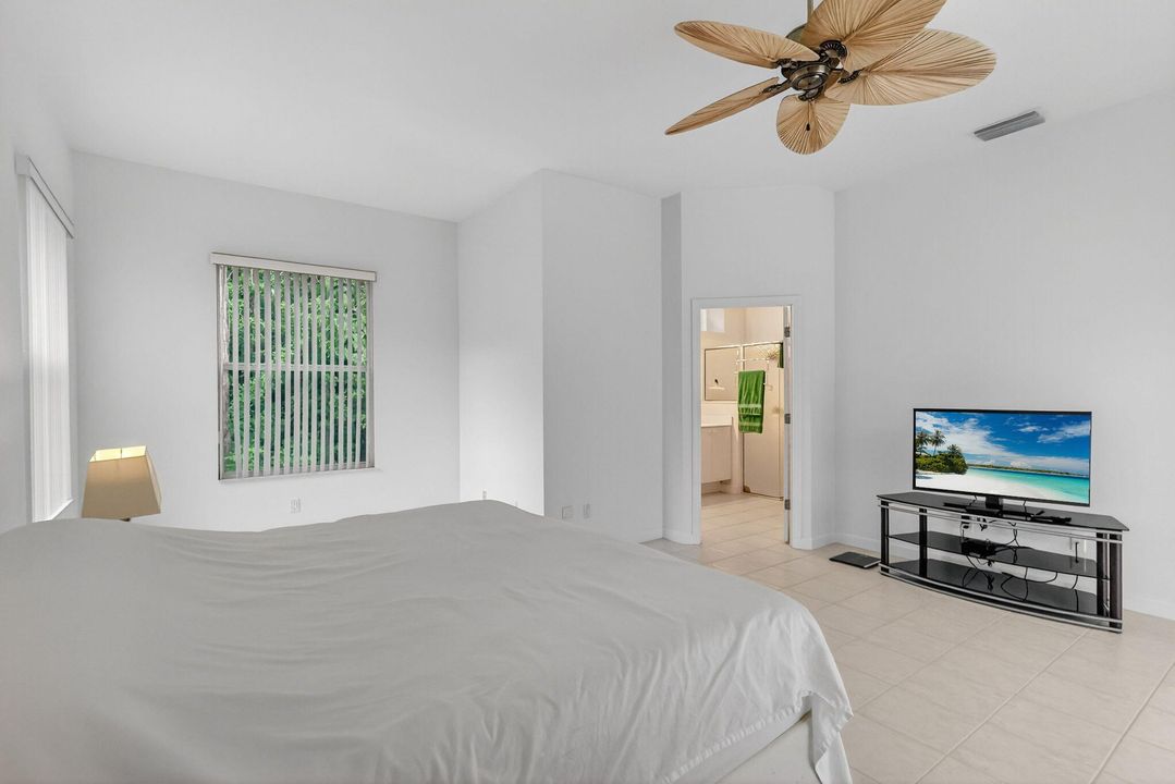 For Sale: $465,000 (4 beds, 3 baths, 2358 Square Feet)