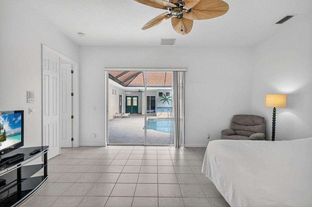 For Sale: $465,000 (4 beds, 3 baths, 2358 Square Feet)