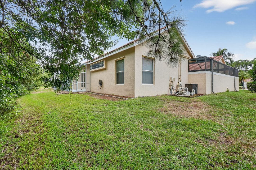 For Sale: $465,000 (4 beds, 3 baths, 2358 Square Feet)