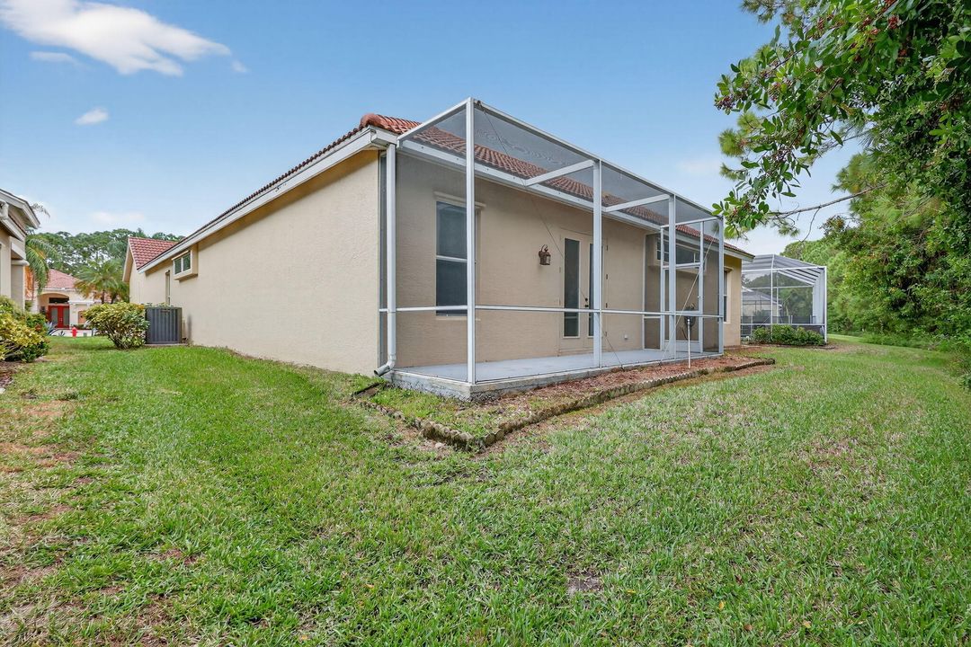 For Sale: $465,000 (4 beds, 3 baths, 2358 Square Feet)