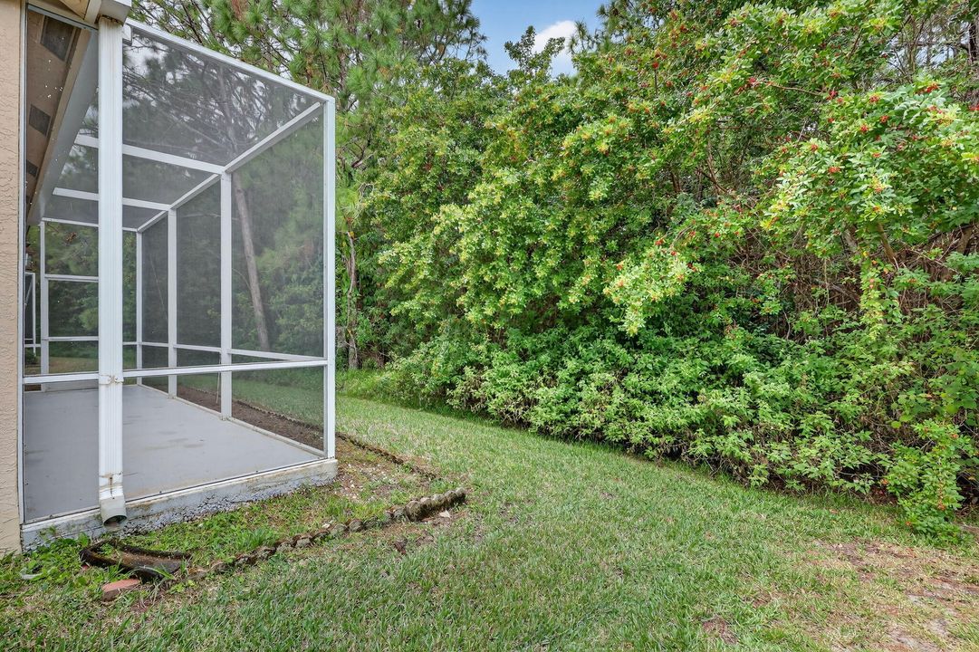 For Sale: $465,000 (4 beds, 3 baths, 2358 Square Feet)