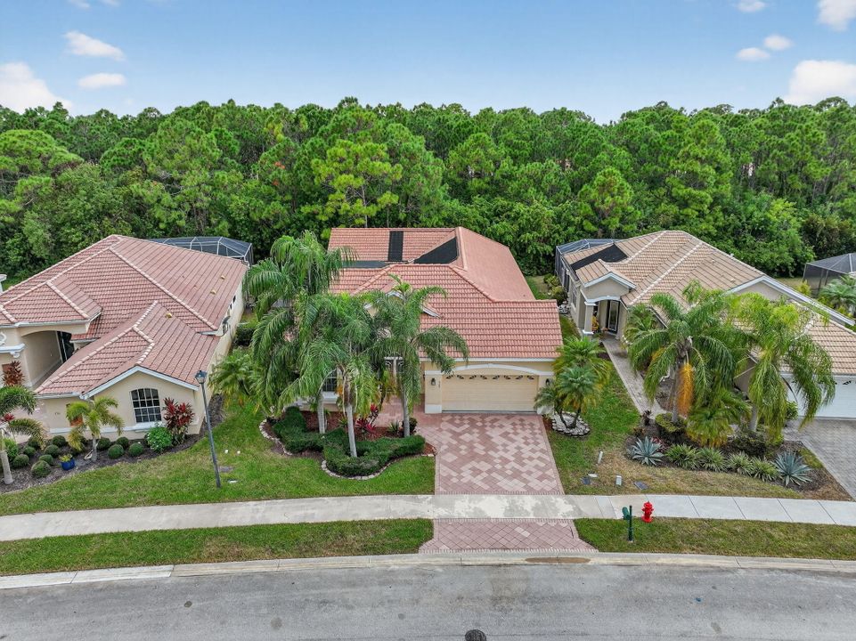 For Sale: $465,000 (4 beds, 3 baths, 2358 Square Feet)