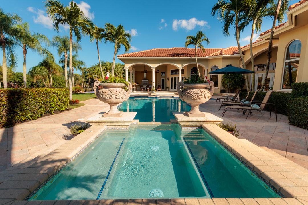 For Sale: $5,495,000 (6 beds, 5 baths, 6780 Square Feet)