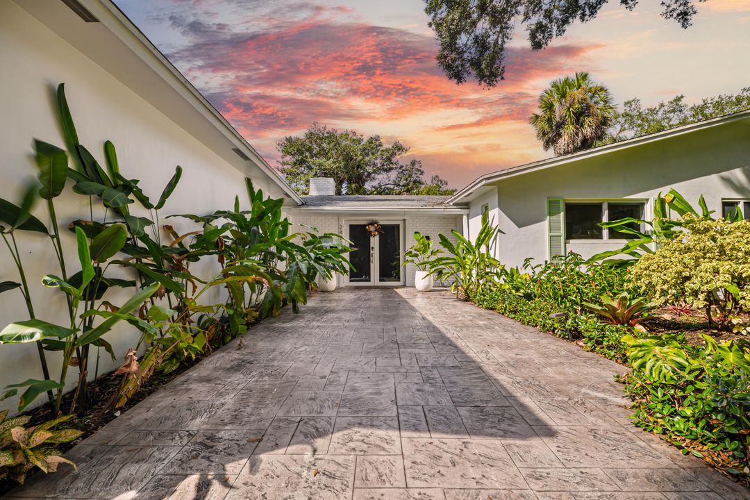 В аренду: $6,000 (3 спален, 2 ванн, 2854 Квадратных фут)