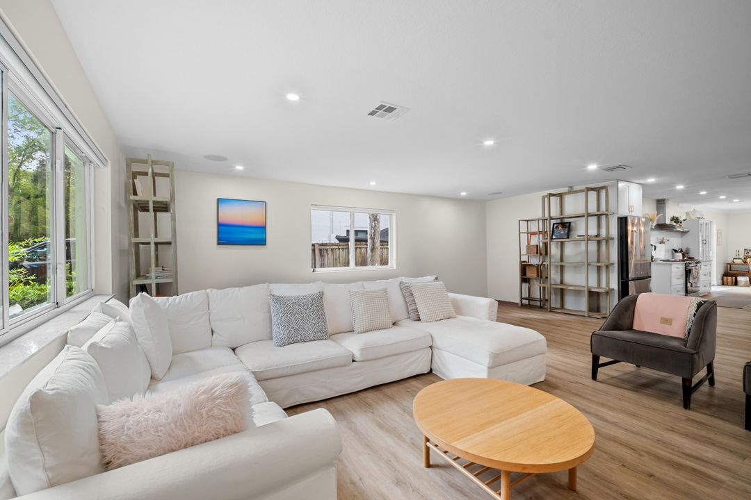 В аренду: $6,000 (3 спален, 2 ванн, 2854 Квадратных фут)