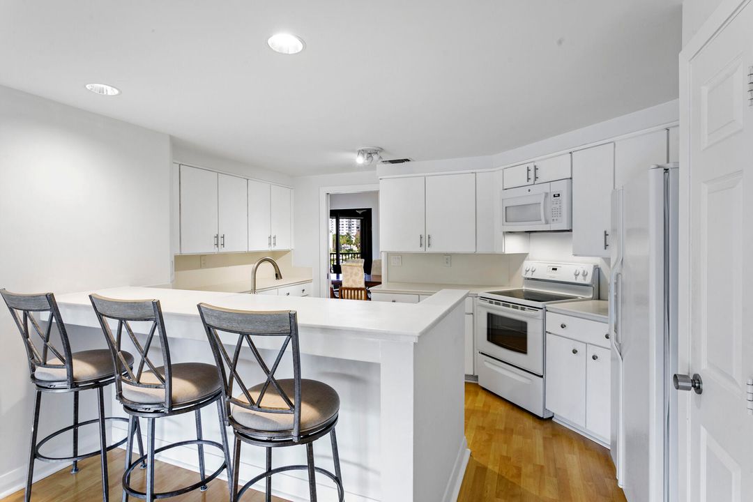 For Sale: $1,225,000 (4 beds, 3 baths, 3128 Square Feet)