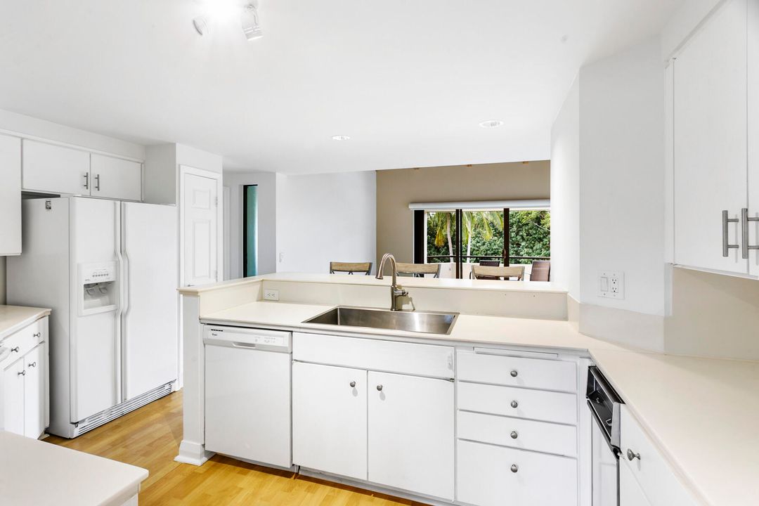 For Sale: $1,225,000 (4 beds, 3 baths, 3128 Square Feet)