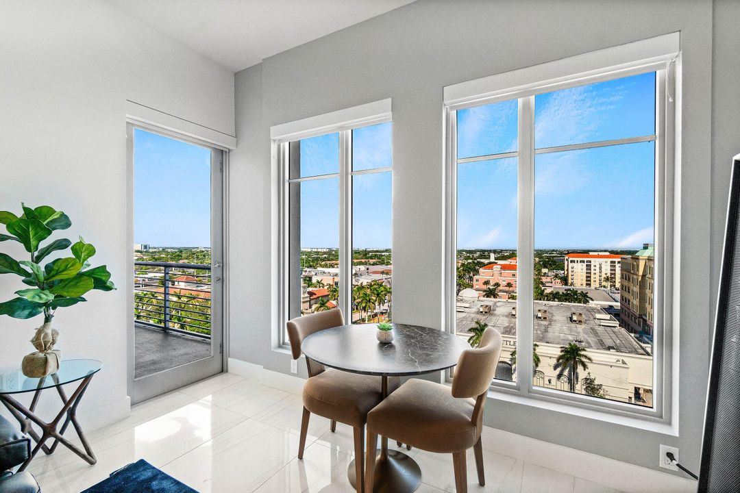 For Sale: $1,200,000 (2 beds, 2 baths, 1151 Square Feet)