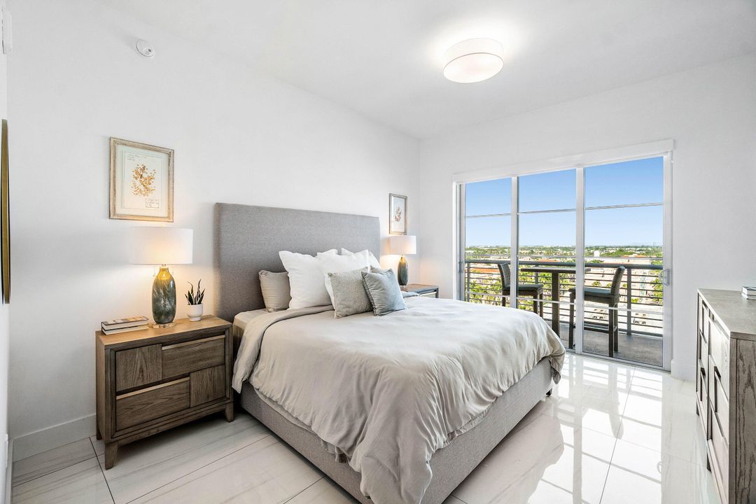 For Sale: $1,200,000 (2 beds, 2 baths, 1151 Square Feet)