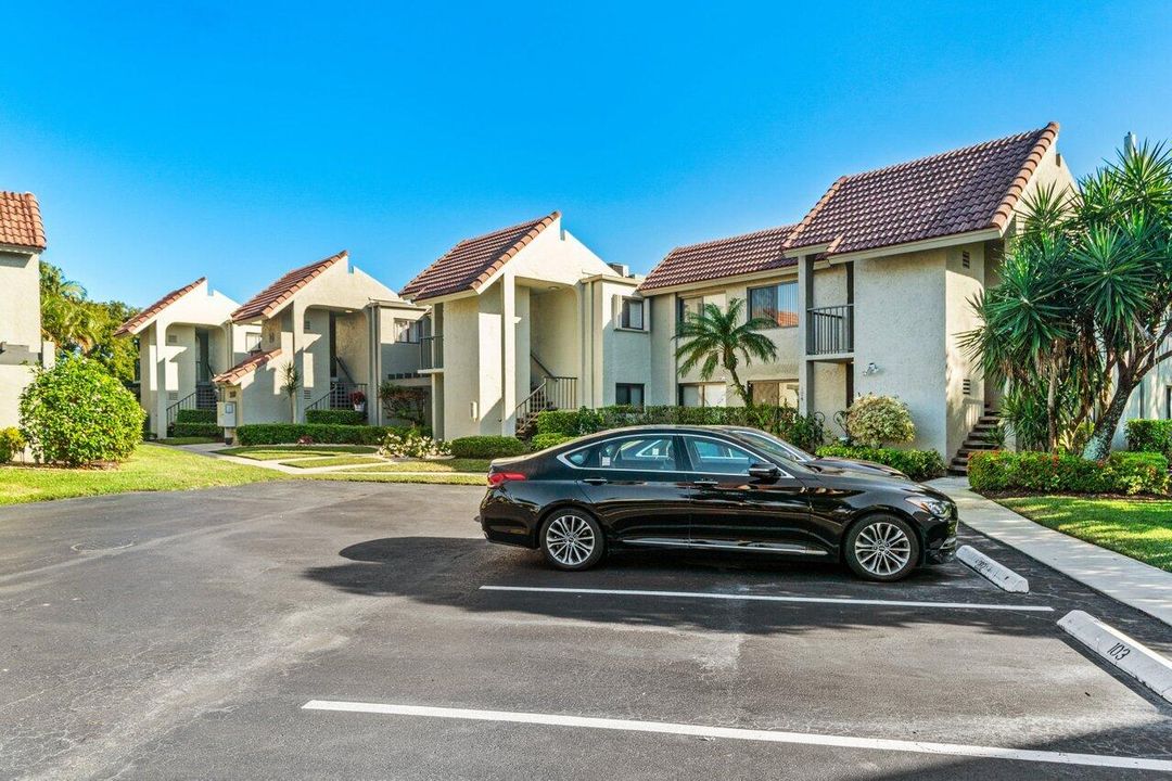 待售: $285,000 (2 贝兹, 2 浴室, 1280 平方英尺)