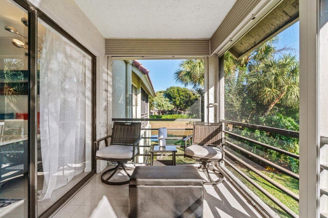 待售: $285,000 (2 贝兹, 2 浴室, 1280 平方英尺)