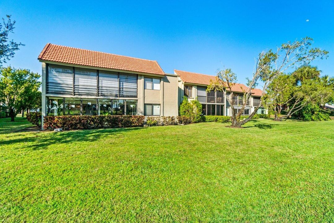 待售: $285,000 (2 贝兹, 2 浴室, 1280 平方英尺)