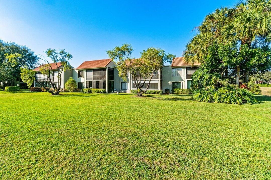 待售: $285,000 (2 贝兹, 2 浴室, 1280 平方英尺)