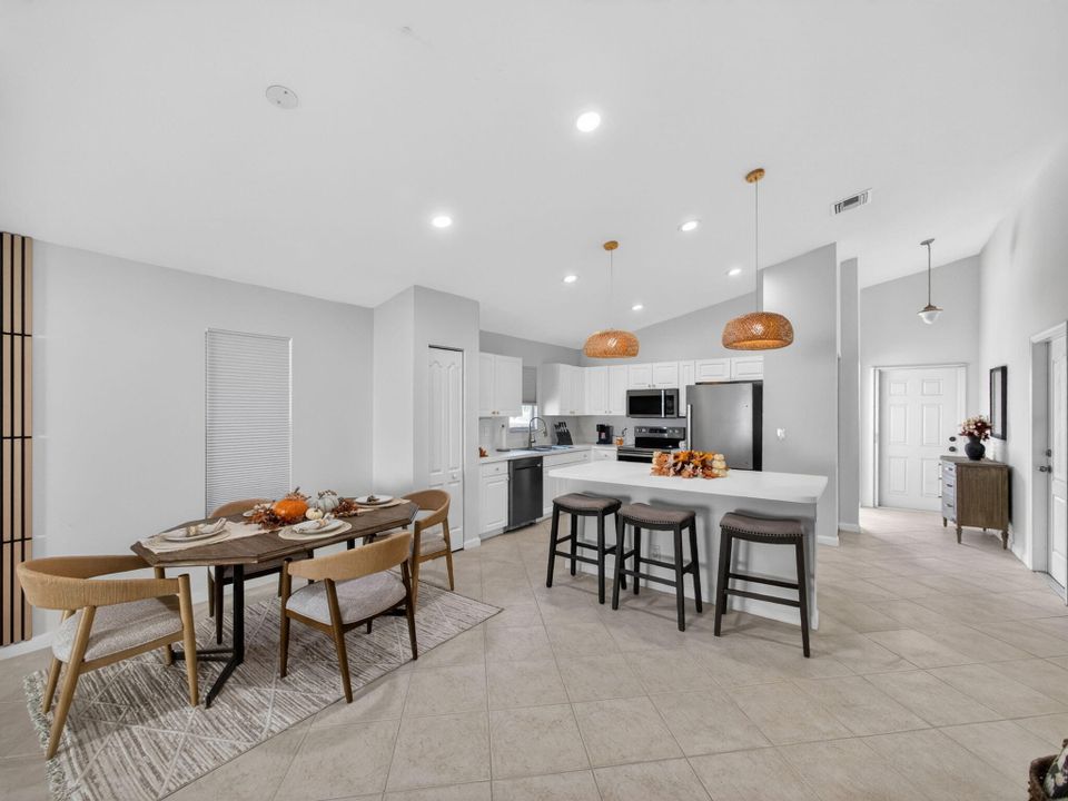 В аренду: $3,500 (3 спален, 2 ванн, 1625 Квадратных фут)