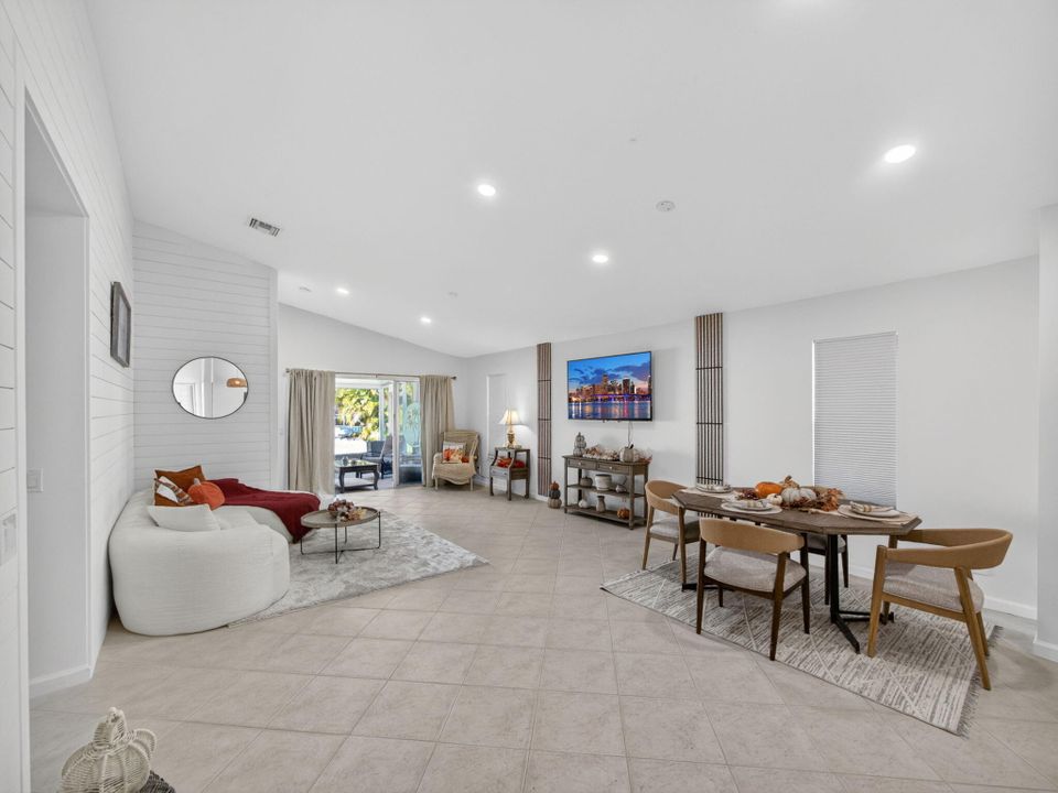 В аренду: $3,500 (3 спален, 2 ванн, 1625 Квадратных фут)