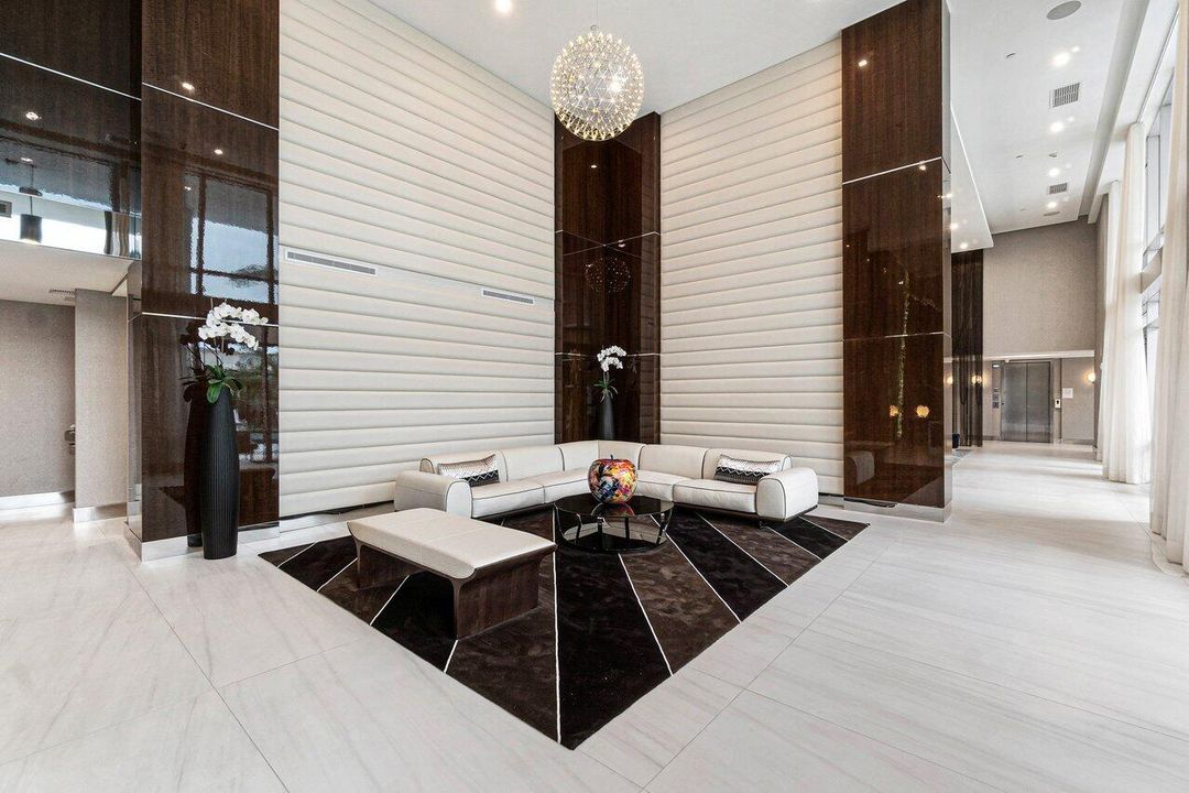 For Sale: $1,200,000 (2 beds, 2 baths, 1151 Square Feet)