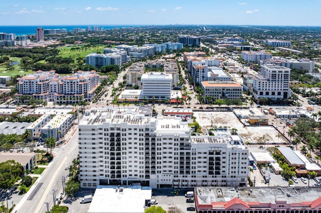 For Sale: $1,200,000 (2 beds, 2 baths, 1151 Square Feet)