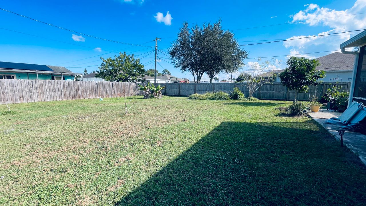 На продажу: $269,900 (2 спален, 2 ванн, 1062 Квадратных фут)