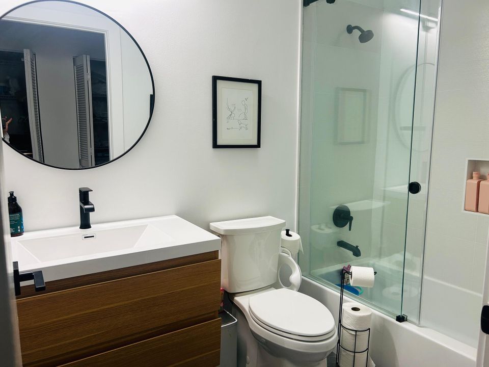 For Sale: $939,000 (3 beds, 2 baths, 1965 Square Feet)