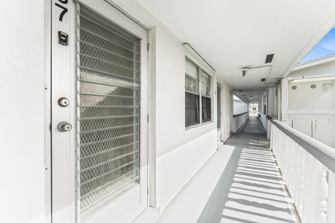 For Sale: $50,000 (1 beds, 1 baths, 646 Square Feet)