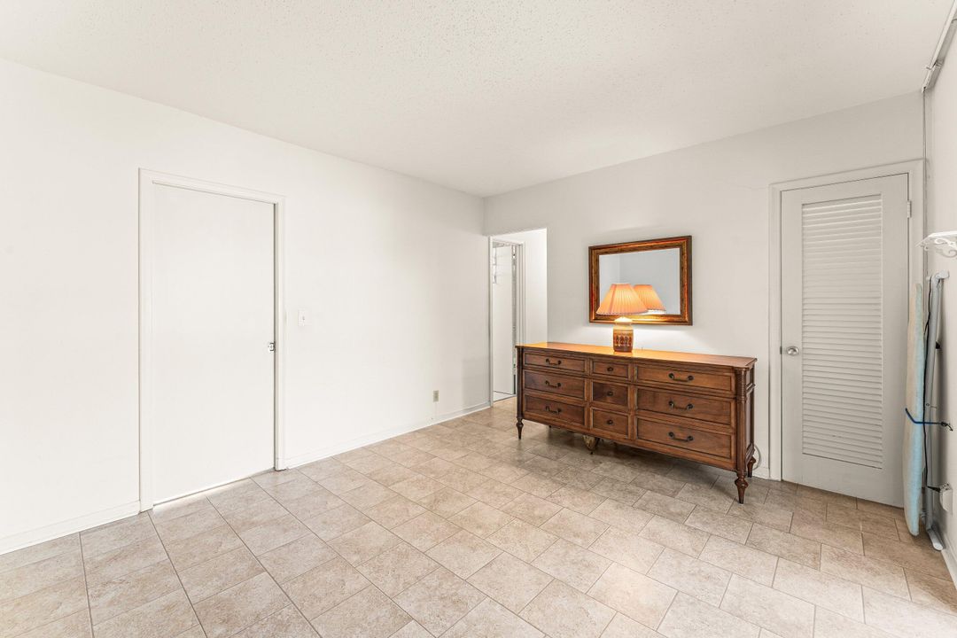 For Sale: $50,000 (1 beds, 1 baths, 646 Square Feet)