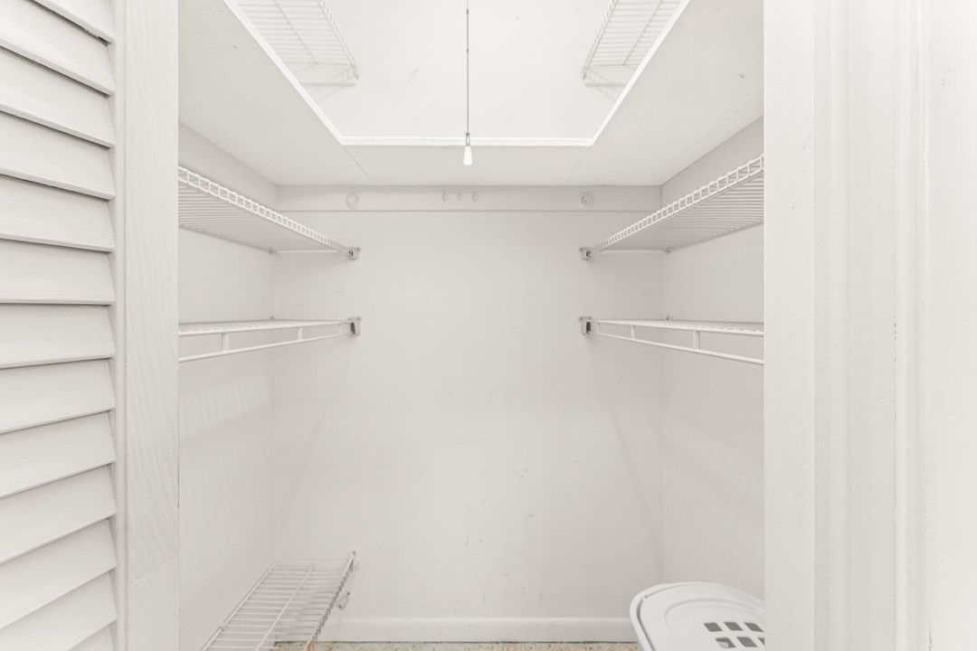 For Sale: $50,000 (1 beds, 1 baths, 646 Square Feet)