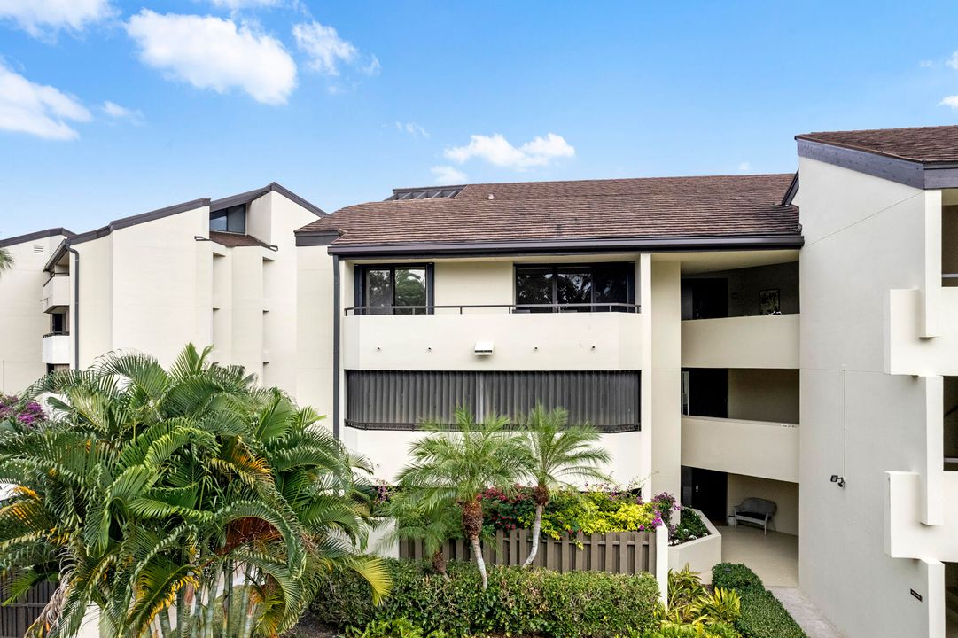 For Sale: $1,225,000 (4 beds, 3 baths, 3128 Square Feet)