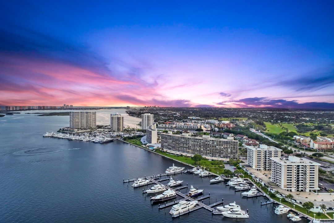 For Sale: $1,225,000 (4 beds, 3 baths, 3128 Square Feet)