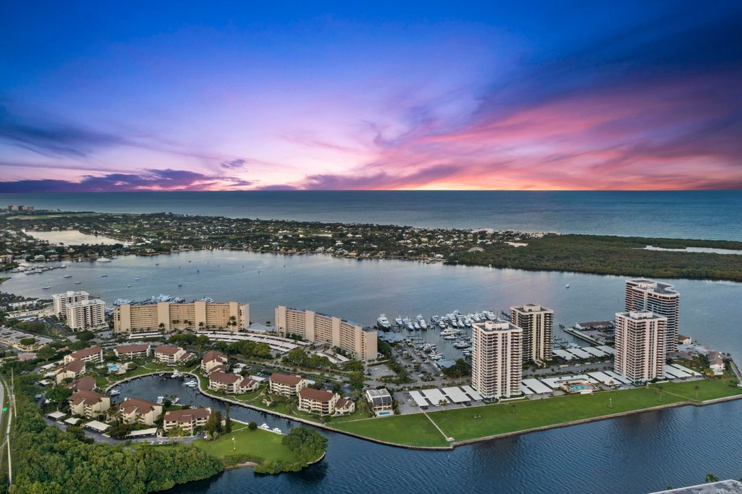 For Sale: $1,225,000 (4 beds, 3 baths, 3128 Square Feet)