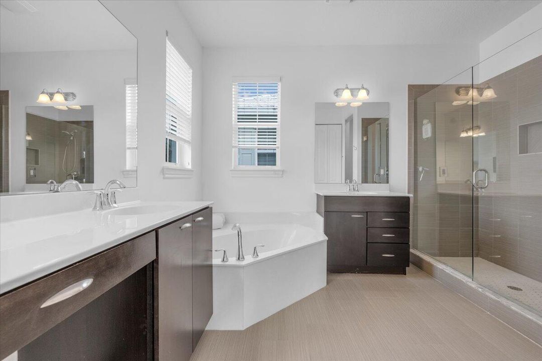 For Sale: $994,000 (4 beds, 3 baths, 2478 Square Feet)