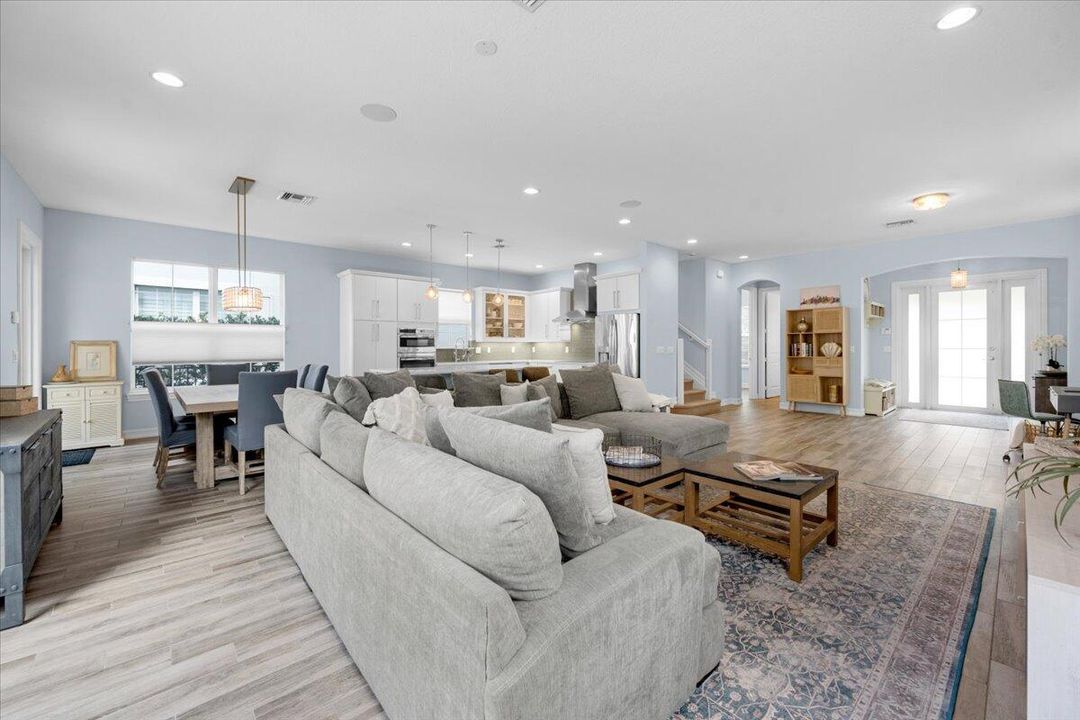 For Sale: $994,000 (4 beds, 3 baths, 2478 Square Feet)