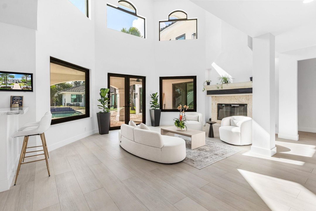 For Sale: $6,995,000 (9 beds, 8 baths, 9479 Square Feet)