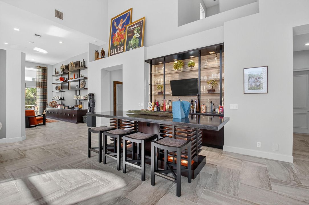 For Sale: $3,695,000 (5 beds, 4 baths, 4764 Square Feet)