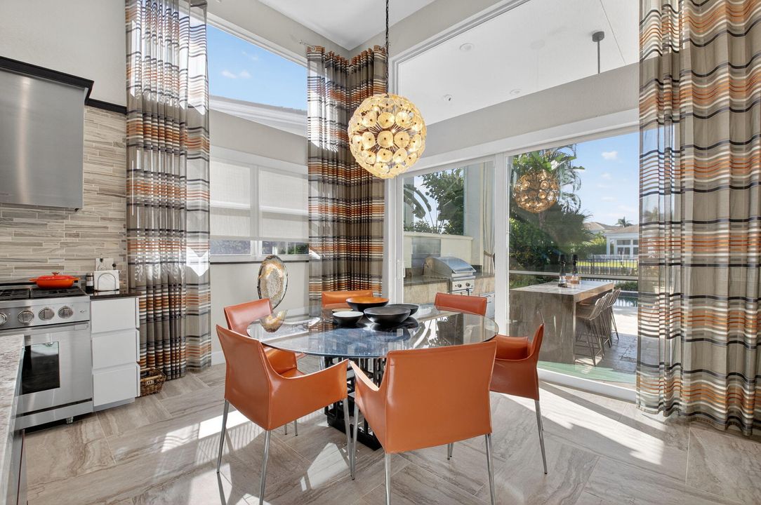 For Sale: $3,695,000 (5 beds, 4 baths, 4764 Square Feet)