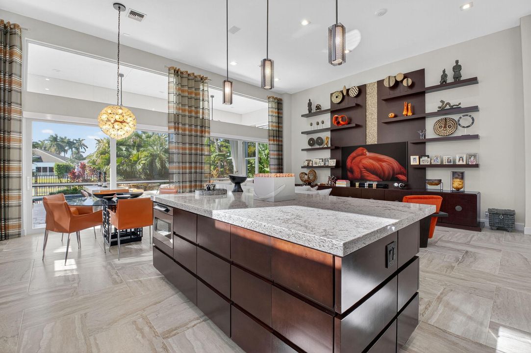 For Sale: $3,695,000 (5 beds, 4 baths, 4764 Square Feet)