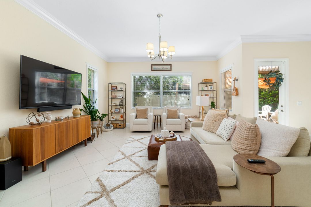 For Sale: $625,000 (4 beds, 3 baths, 3119 Square Feet)