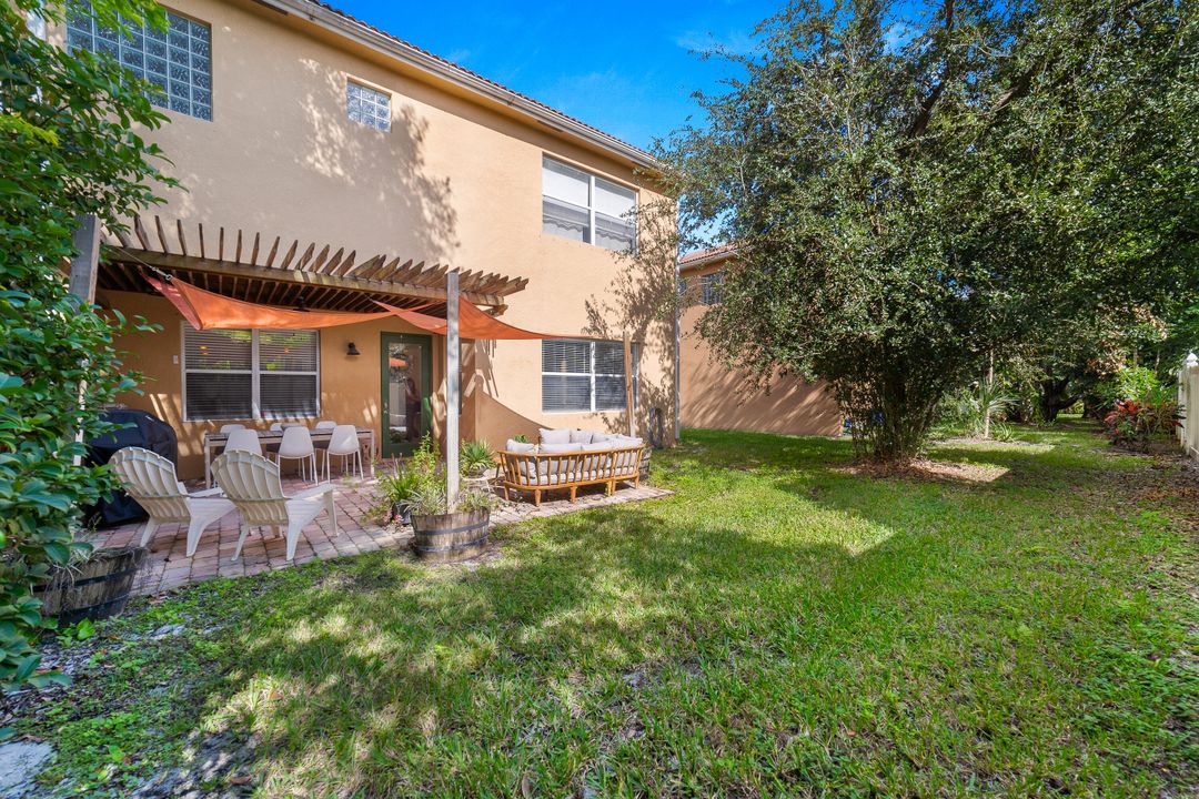 For Sale: $625,000 (4 beds, 3 baths, 3119 Square Feet)