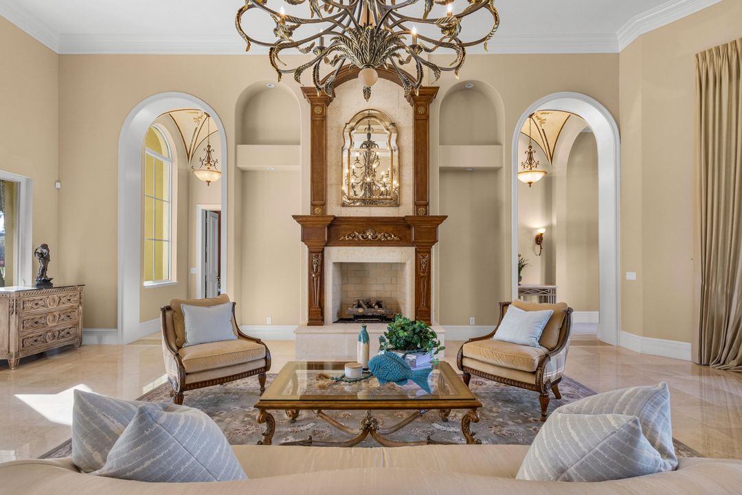 For Sale: $5,495,000 (6 beds, 5 baths, 6780 Square Feet)