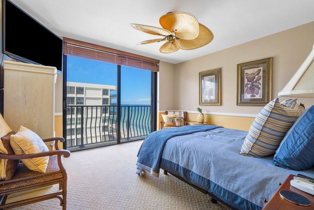 For Sale: $1,200,000 (3 beds, 3 baths, 2070 Square Feet)