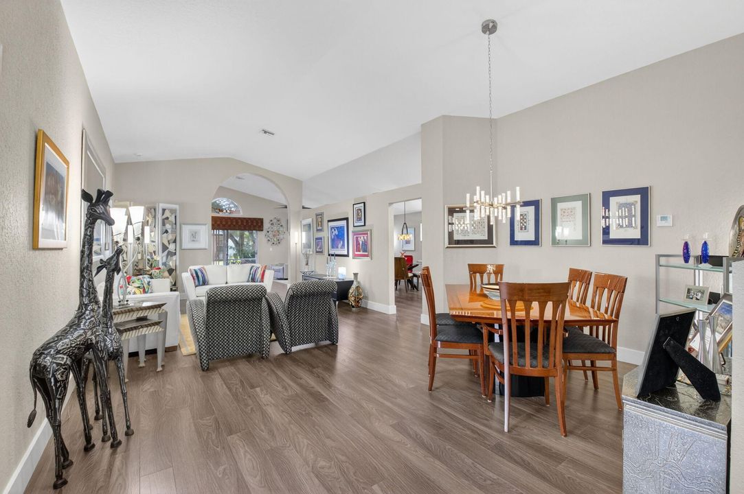 For Sale: $610,000 (3 beds, 2 baths, 2187 Square Feet)